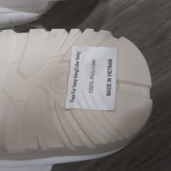 UGG Spaceslider Tech Slide White Slippers - Women's Size 9 - Picture 11 of 15